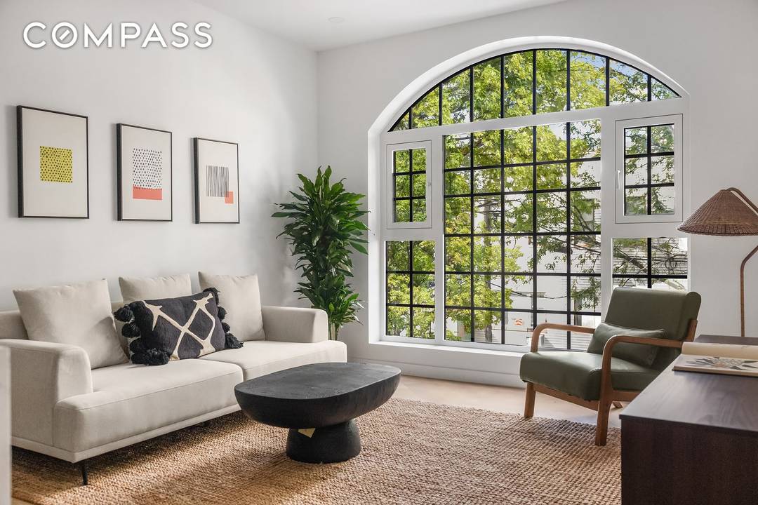 Introducing 90 Herbert Street, Brooklyn's newest boutique condominium development, located on a quiet, tree lined street at the crossroads of Williamsburg and Greenpoint.