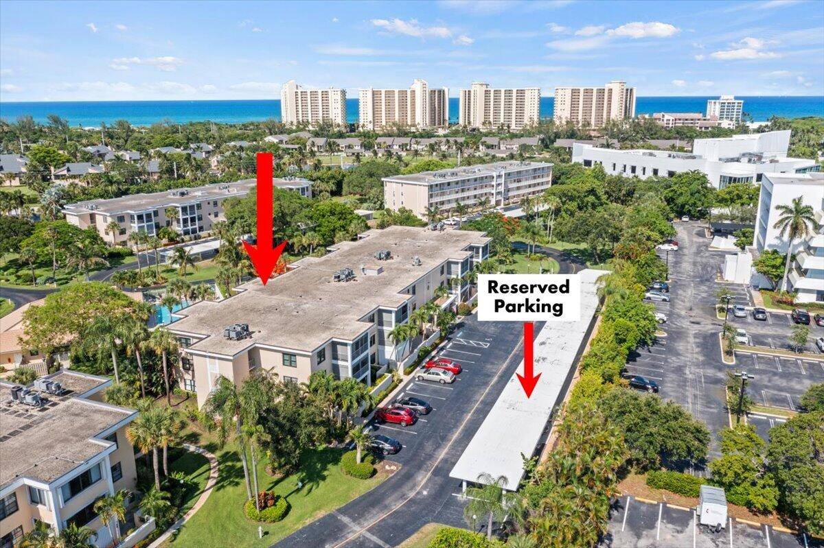 Location ! Location ! Live in Jupiter's desirable beautiful Ocean Parks, spread out over 30 acres, just across the street from the ocean inlet.