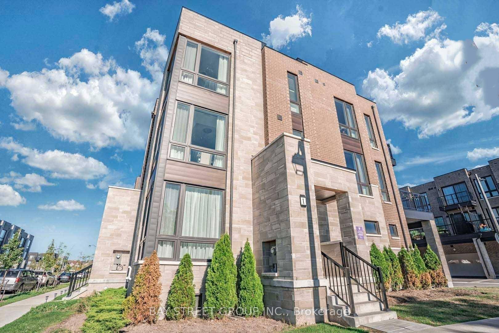 Sun Filled Abbey Lane Modern Towns W Double Car Garage In High Demand Markham Community.