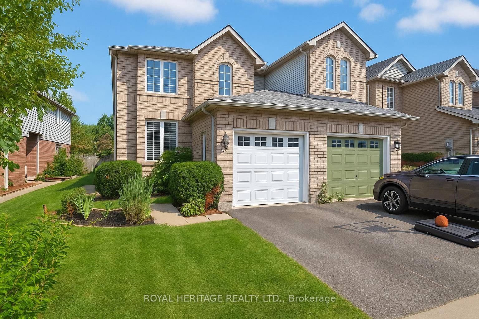 Stunning well maintained END UNIT home on a sought after, family friendly street.