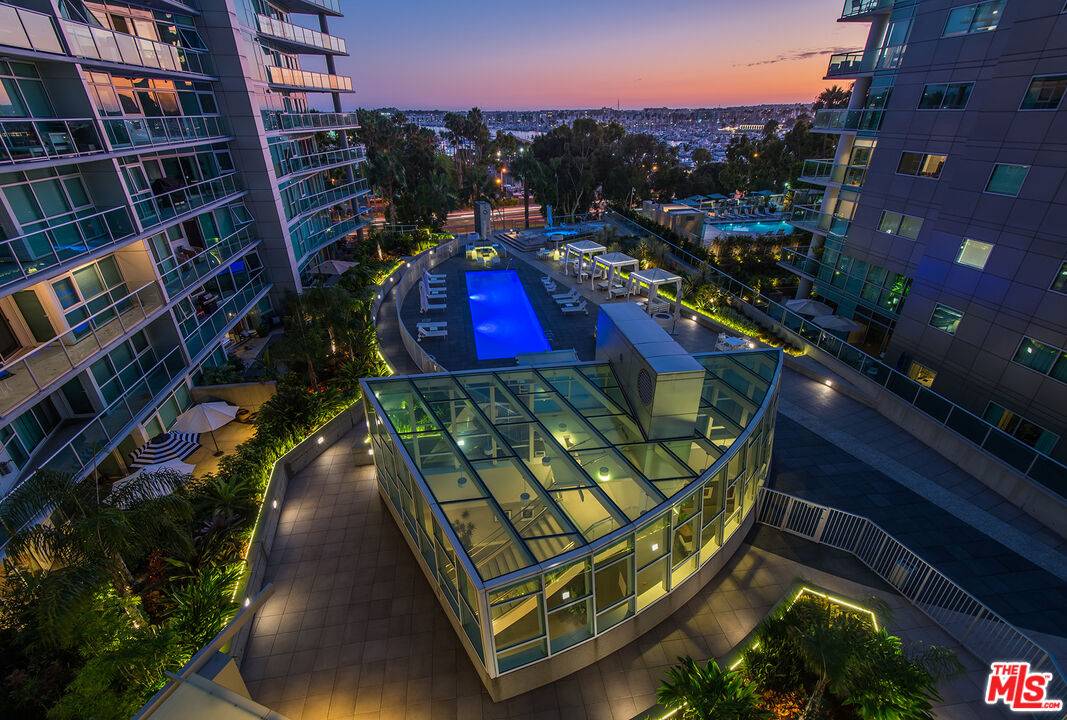 13600 Marina Pointe Dr 2BR Marina Del Rey La