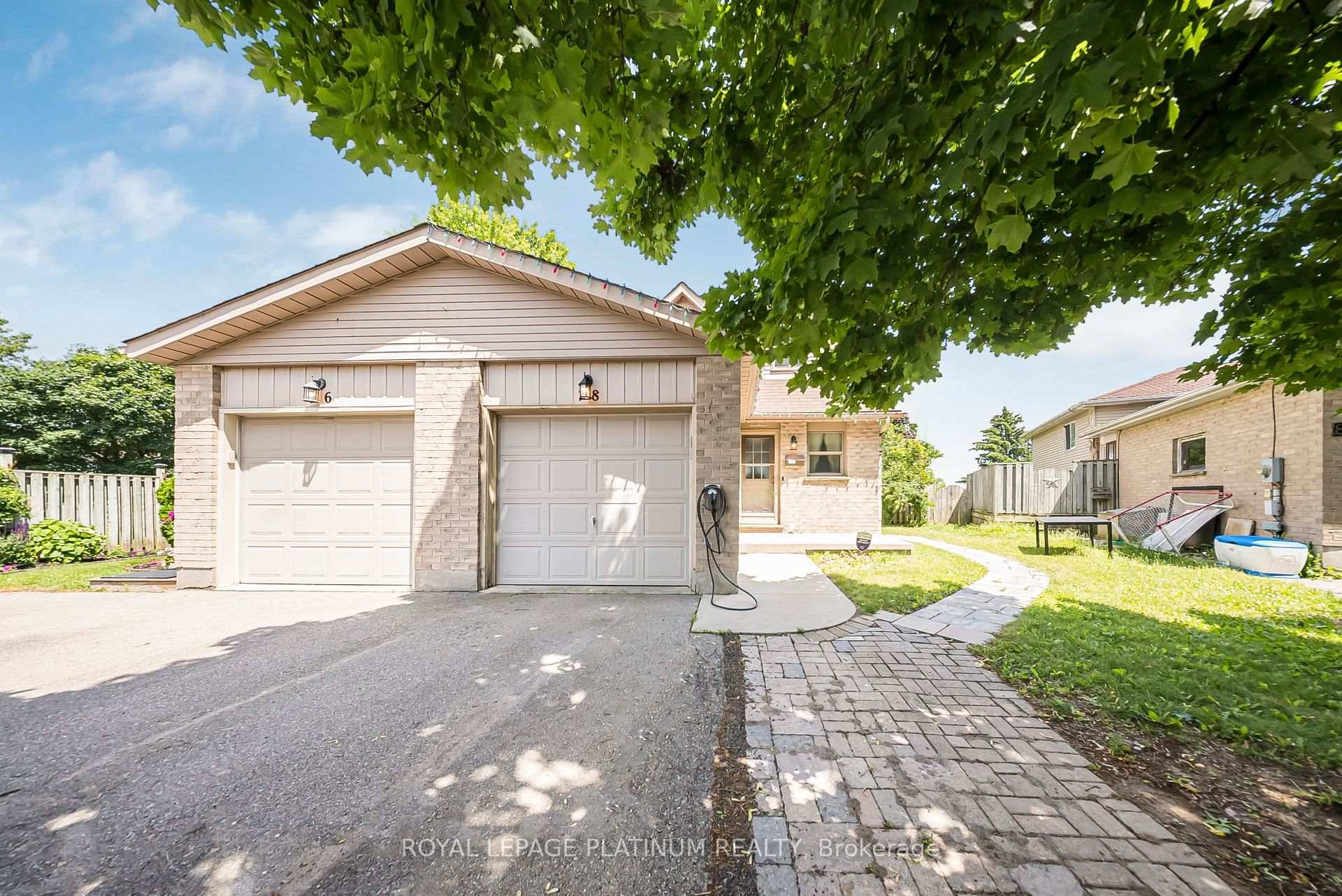 Immaculate 3 bedroom semi detached home in family friendly Hespeler.