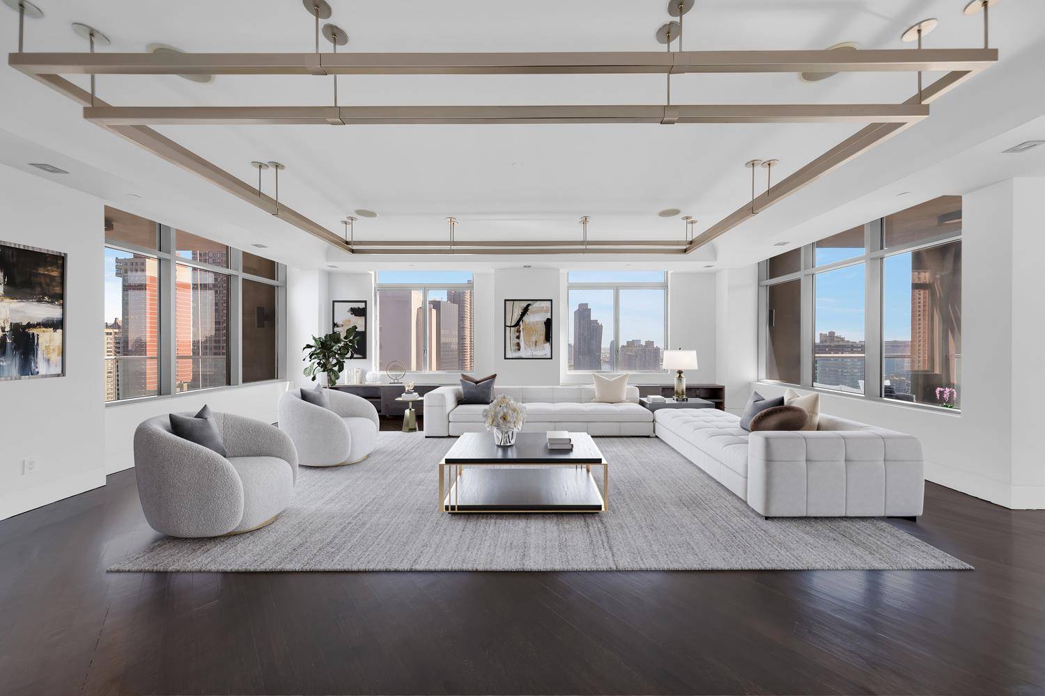 TROPHY PENTHOUSE THE AURORA CONDO !