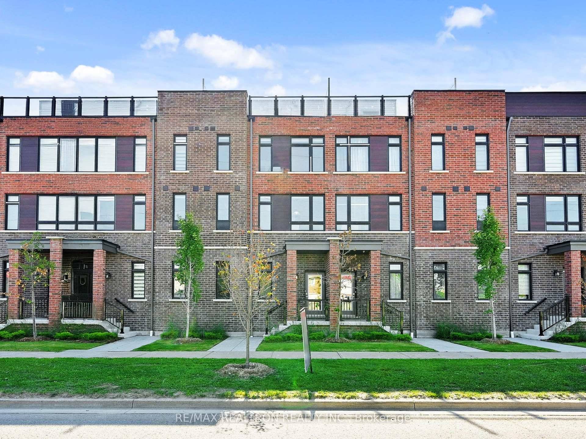 This stunning townhouse in Citywalk, Pickering, offers luxurious living with its modern finishes, functional layout, and expansive rooftop terrace.