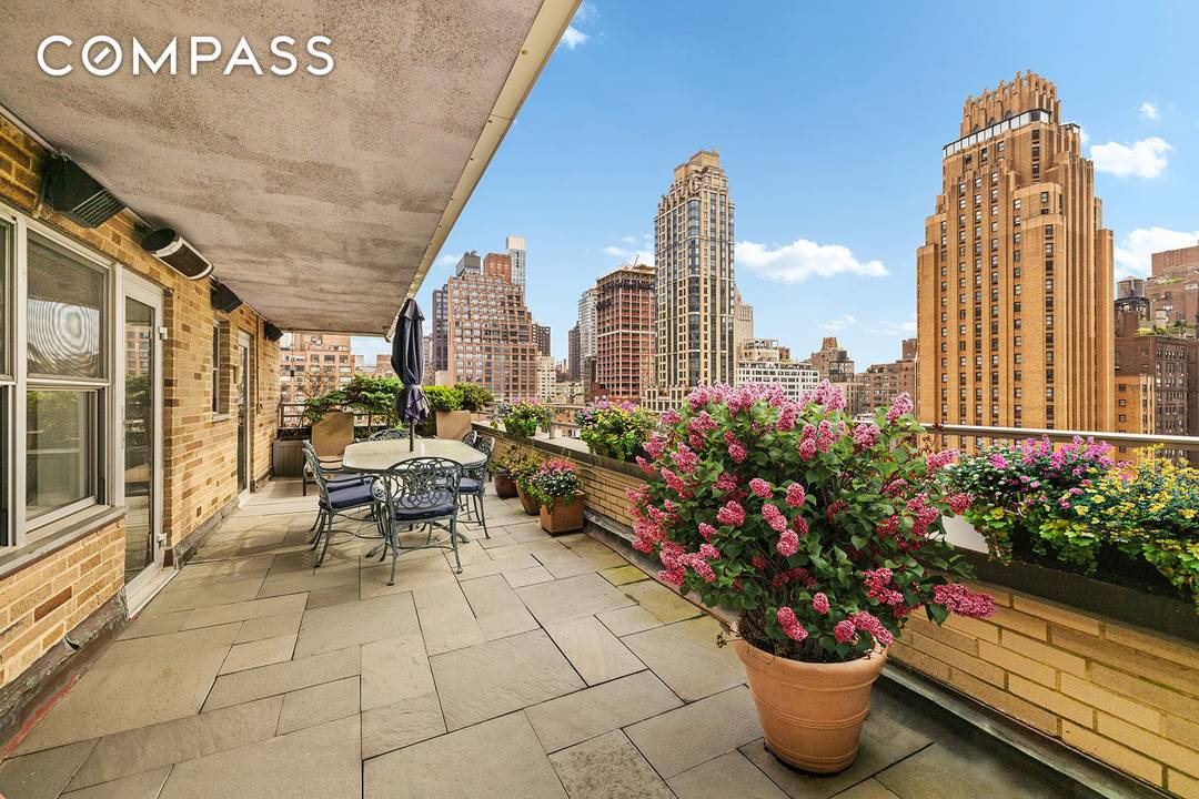 A standout offering at Beekman East, this fully renovated four bedroom, three and a half bath residence combines generous proportions with exceptional outdoor space in a full service condominium.
