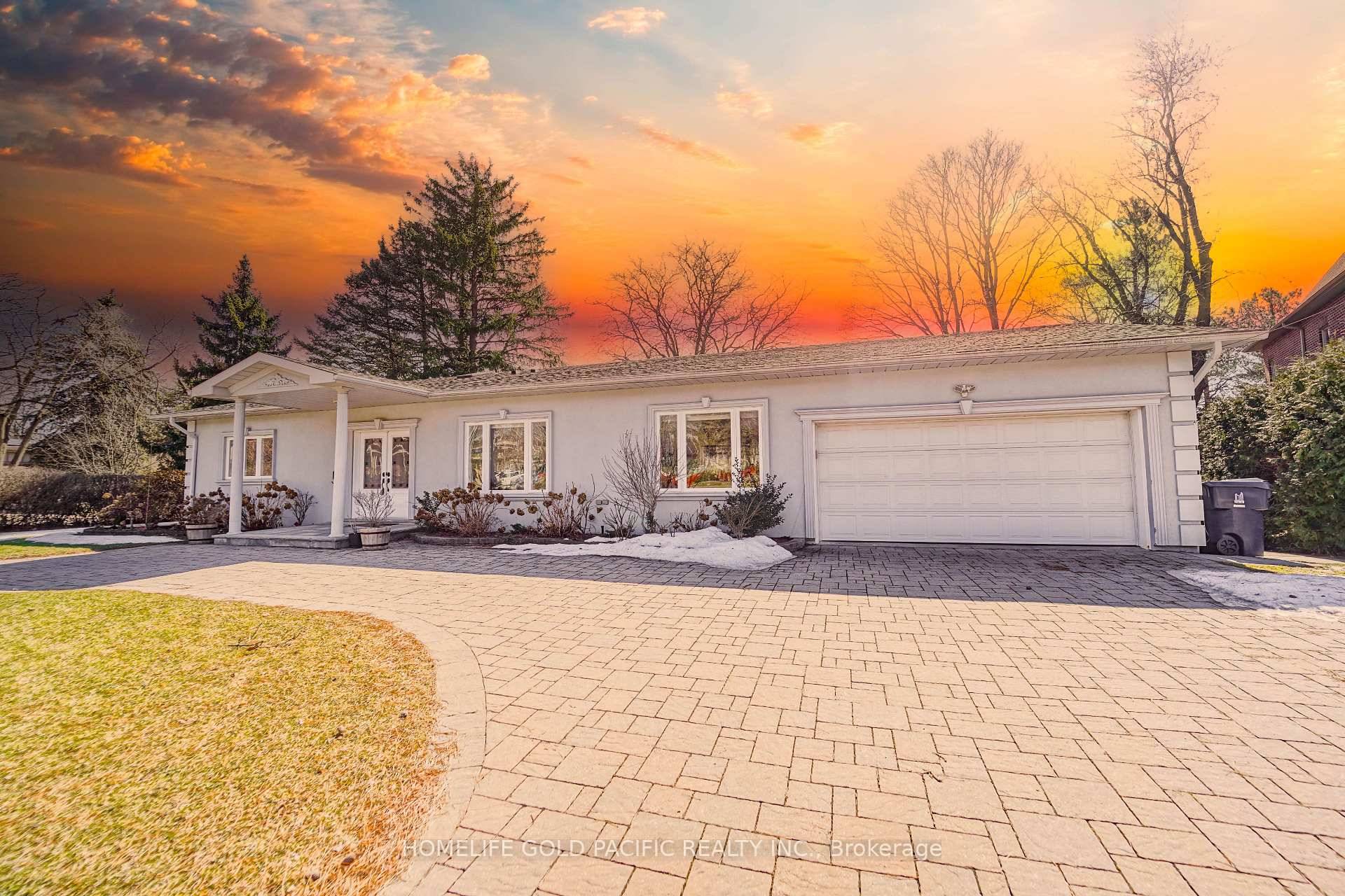 Charming And completely rebuilt 4 ensuites 2 Bdrm with two bathrooms in the basement, 9 FOOT CEILING on the main floor, OVER 5000 SFT LIVING SPACE.