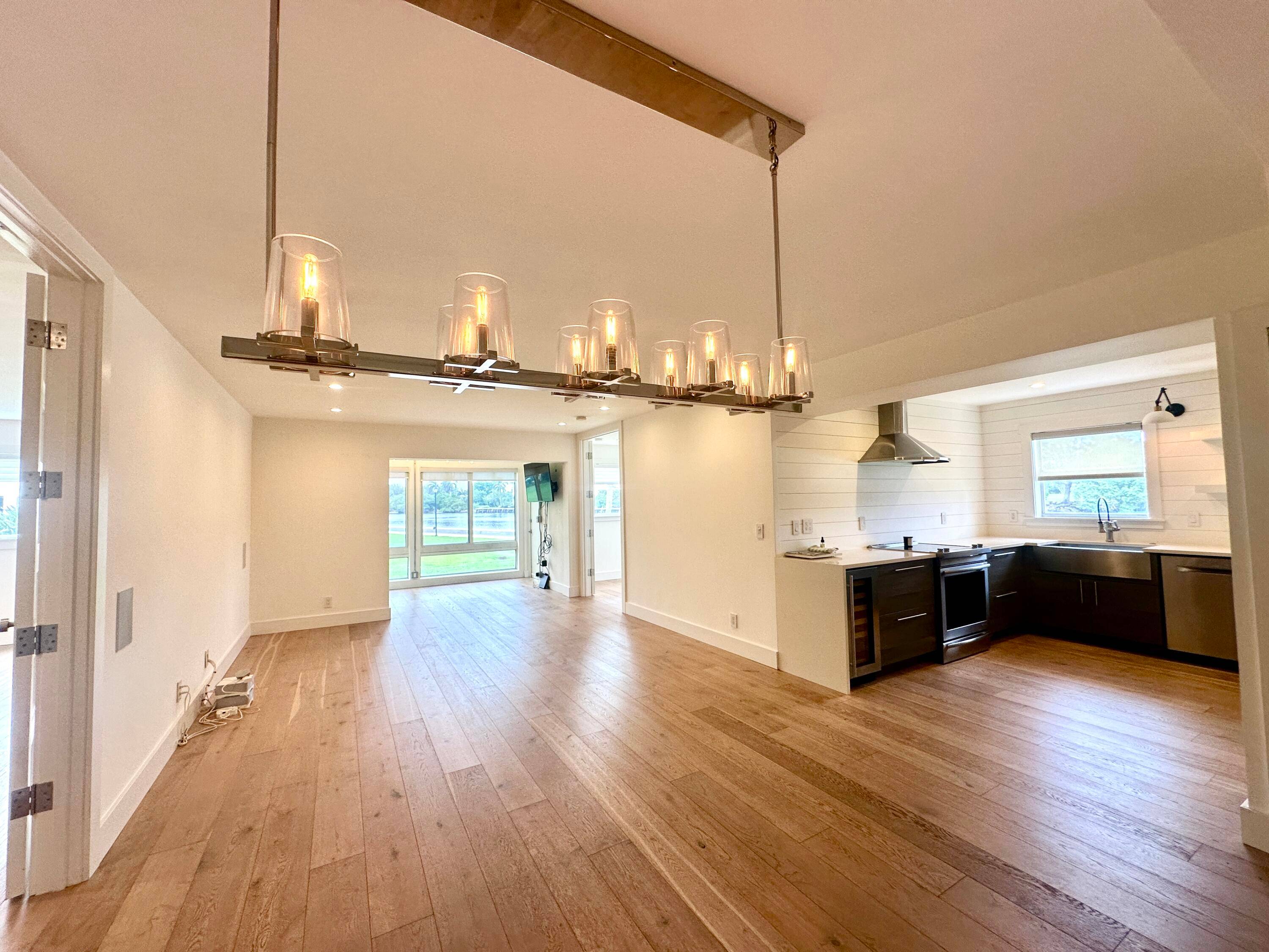 BREATHTAKING INTRACOASTAL GOLF COURSE VIEWS !