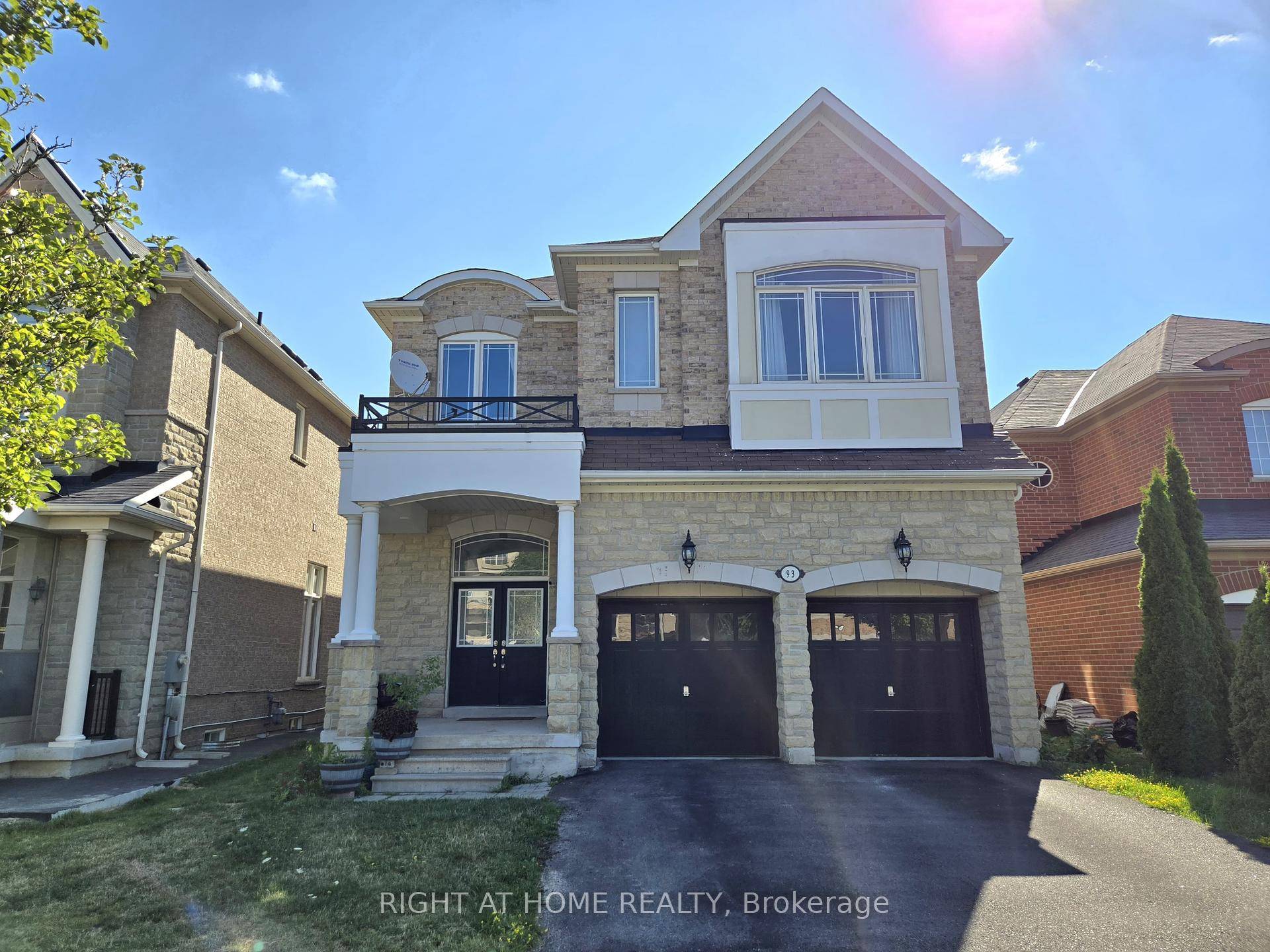 Stunning Home In Highly Desirable Area Of Vaughan !
