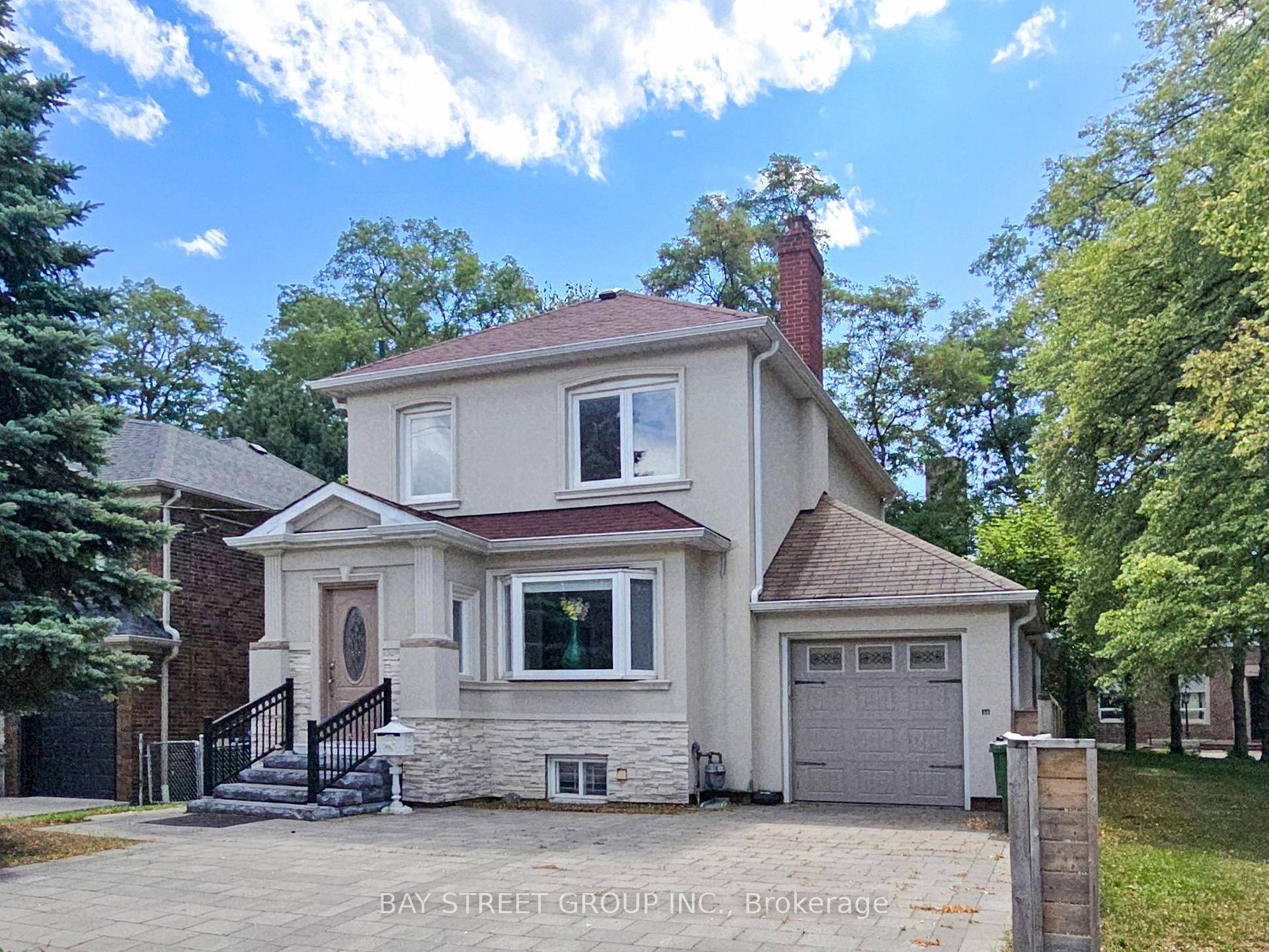 Enjoy This Fabulous Detached 2 Storey With Stunning Array Of Exquisite Finishes Inside Out Located In The Most Desirable Leaside Area.