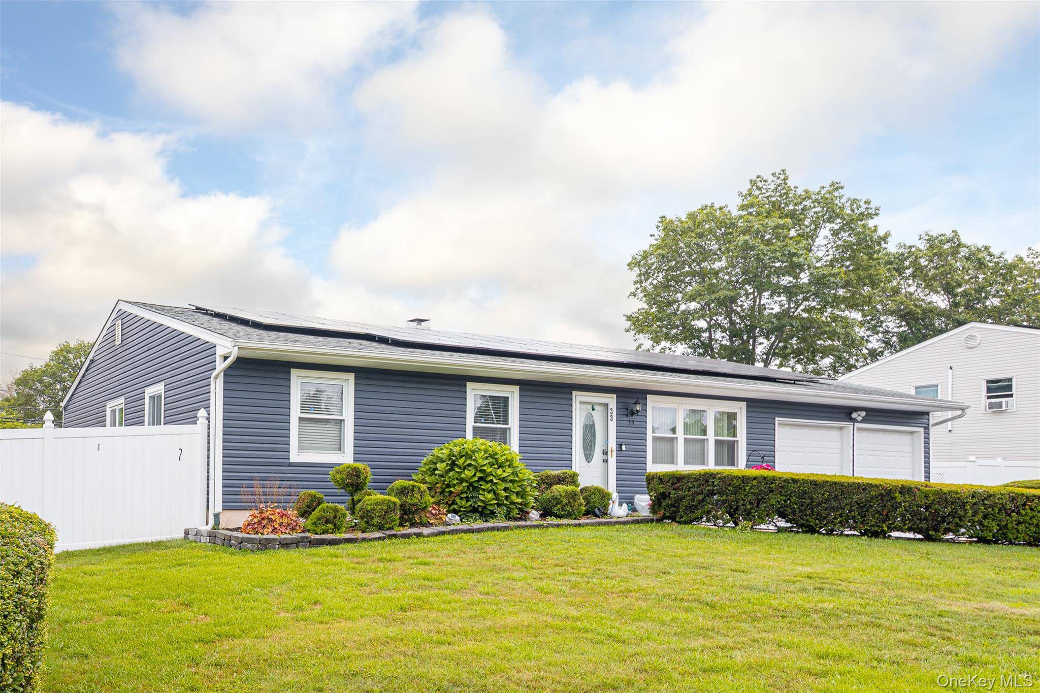 BACK ON MARKET ! ! ! LOCATION LOCATION LOCATION !