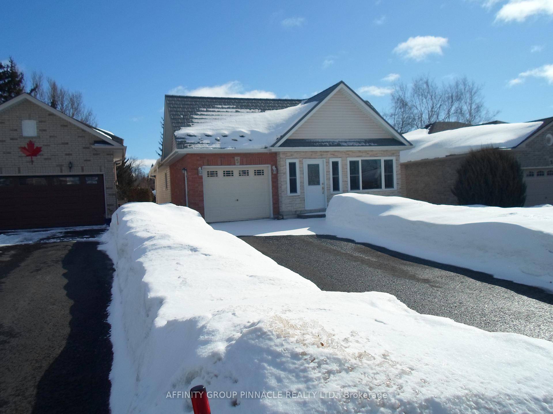 Quality and care throughout his immaculate brick bungalow on a quiet court in desired north ward.