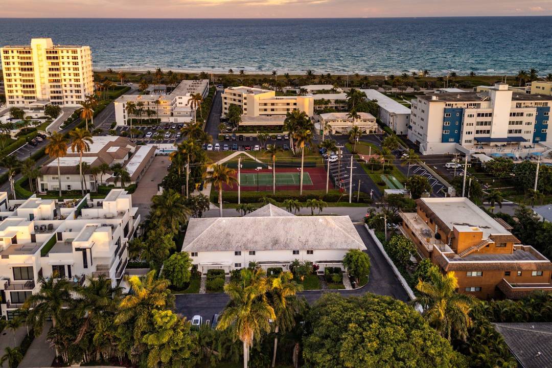 Perfectly positioned in Delray Beach's coveted beach block, this turnkey residence offers the ultimate coastal lifestyle just steps from the Atlantic Ocean and moments from world famous Atlantic Avenue.