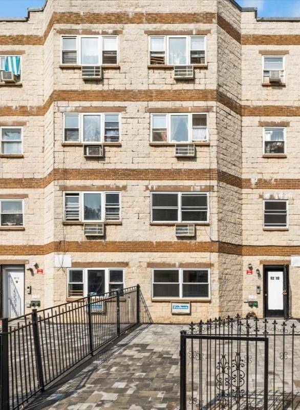 Legal 4 Family house in the market can generate more than 11, 000 plus in monthly rental income with tenants paying all bills.