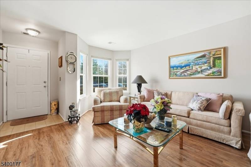 This 2 bedroom, 2. 5 bath townhouse is in the highly sought after Colony Club.