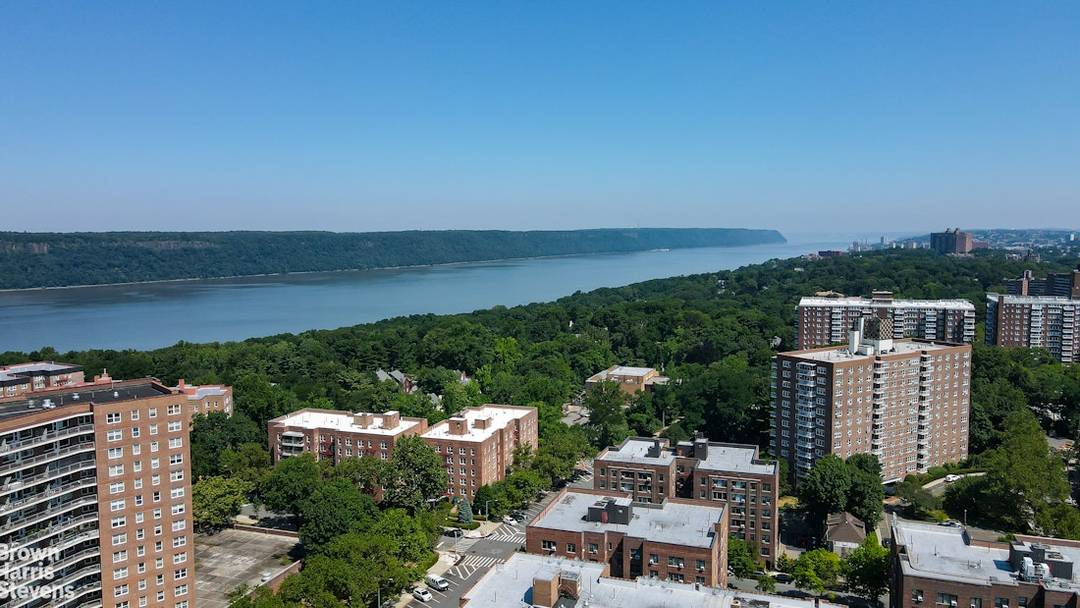 AMAZING NEW PRICE ! Imagine that you are on top of the World at The Solaria Condominium PENTHOUSE.