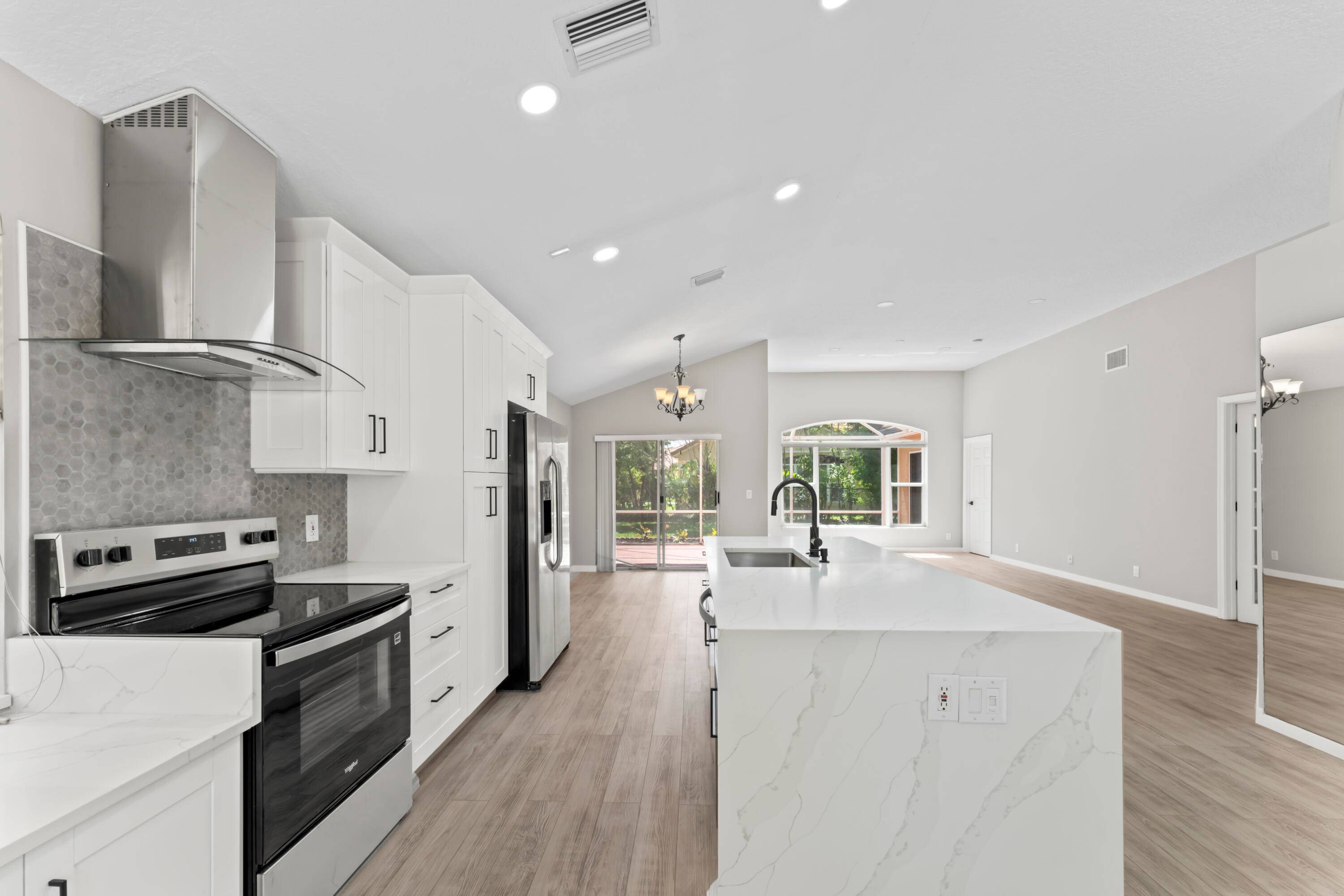 2022 Bonisle Circle Single Family Palm Beach