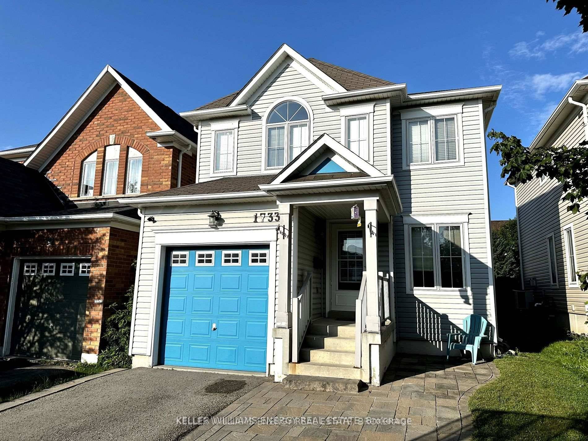 Entire property for lease !