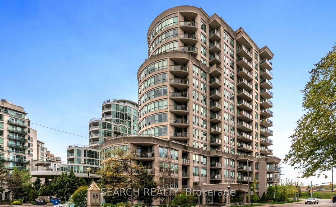 Spacious Executive Penthouse Condo in Humber Bay Shores on Palace Pier Court.