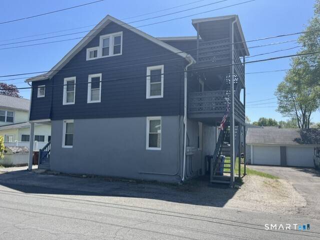 Well maintained three family in the Sunnyside school district, this property presents itself as an investor opportunity or owner occupied home.
