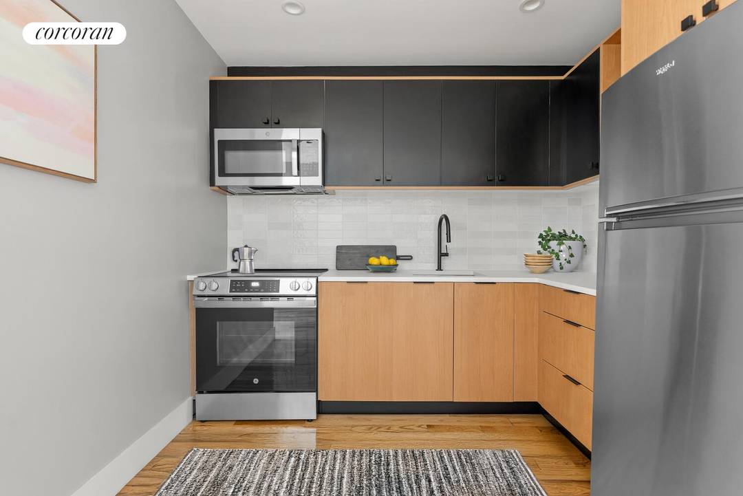 Welcome to Residence 1B at 1226 St.