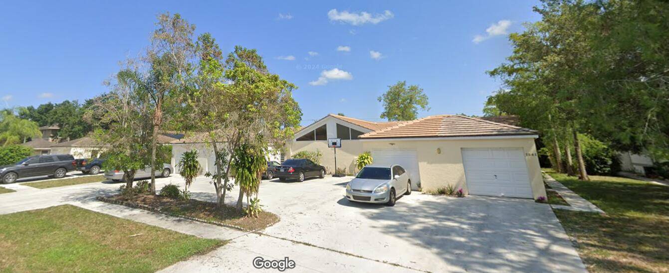 Completely renovated vacant and updated 3 bedroom and 2 bathroom Wellington Villa with screened in back yard pool that's priced to sell quickly.