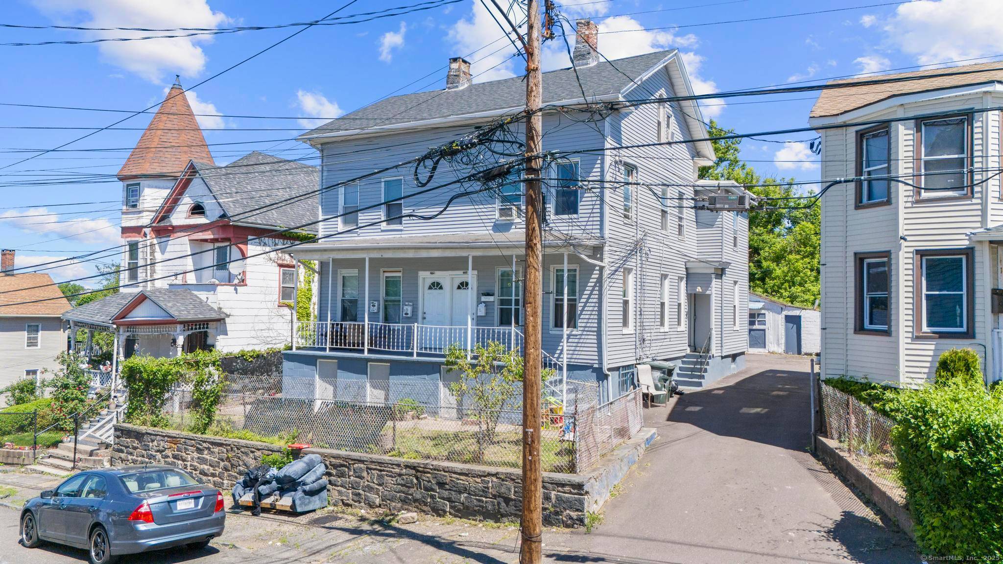 Explore this spacious four unit multifamily property in the heart of Bridgeport, CT an excellent opportunity for investors or owner occupants.