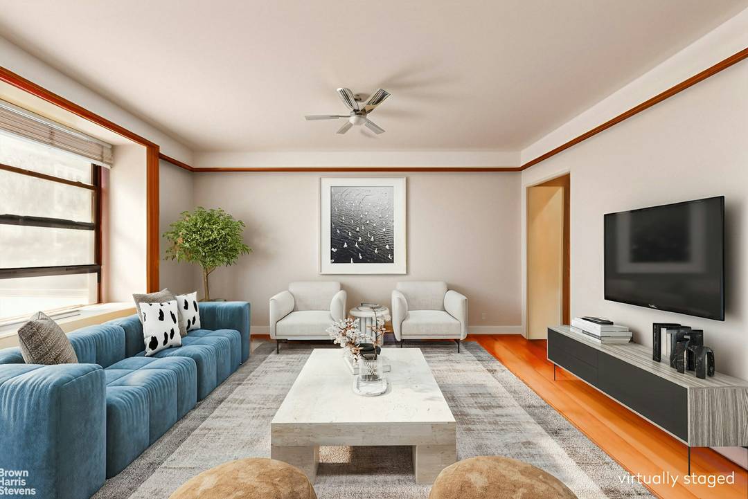 Location, Space and Value Showcase your artwork in the spacious living and dining Great Room with open Eastern exposures that allows sunlight to stream through the tall, over sized windows ...