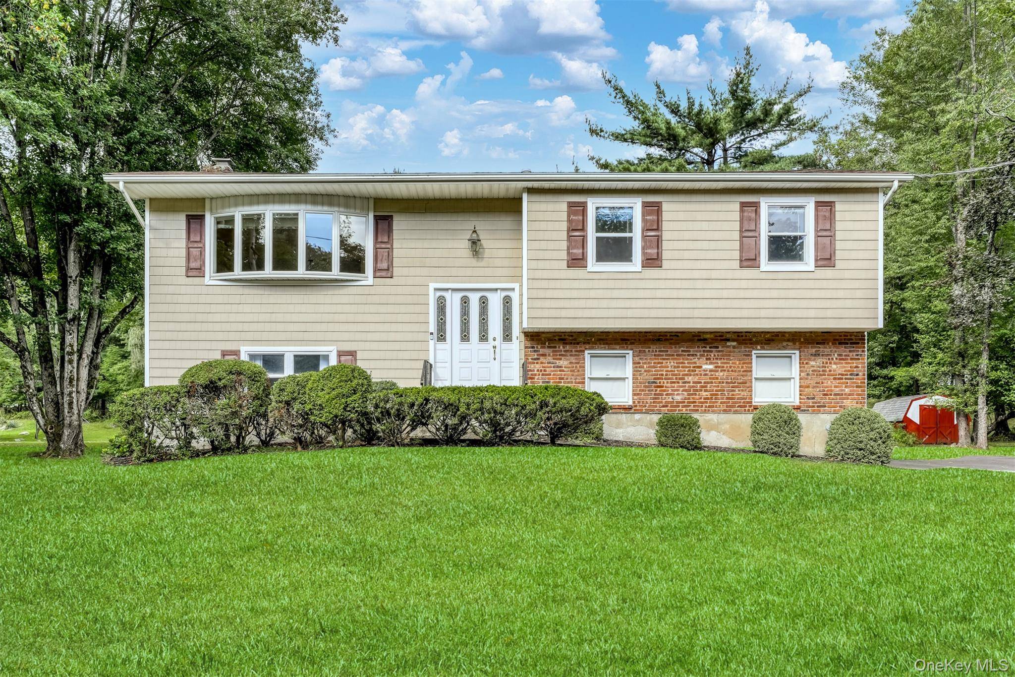 Set on nearly an acre of picturesque property 0.