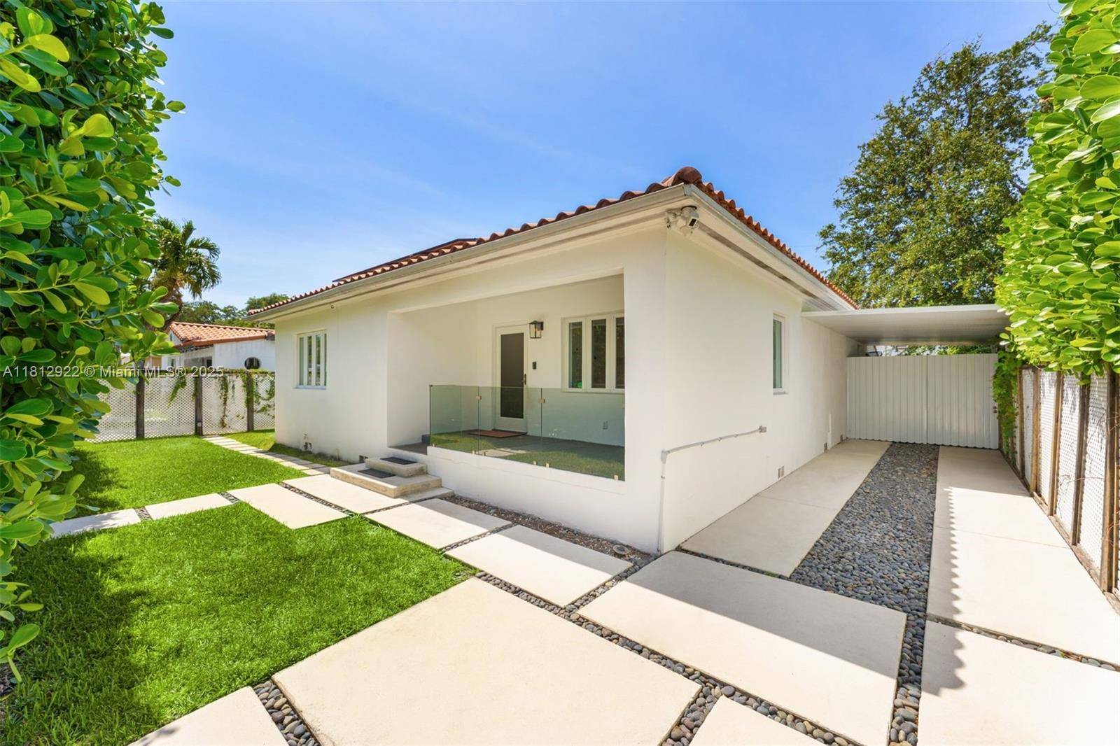 Turnkey Tropical Escape !