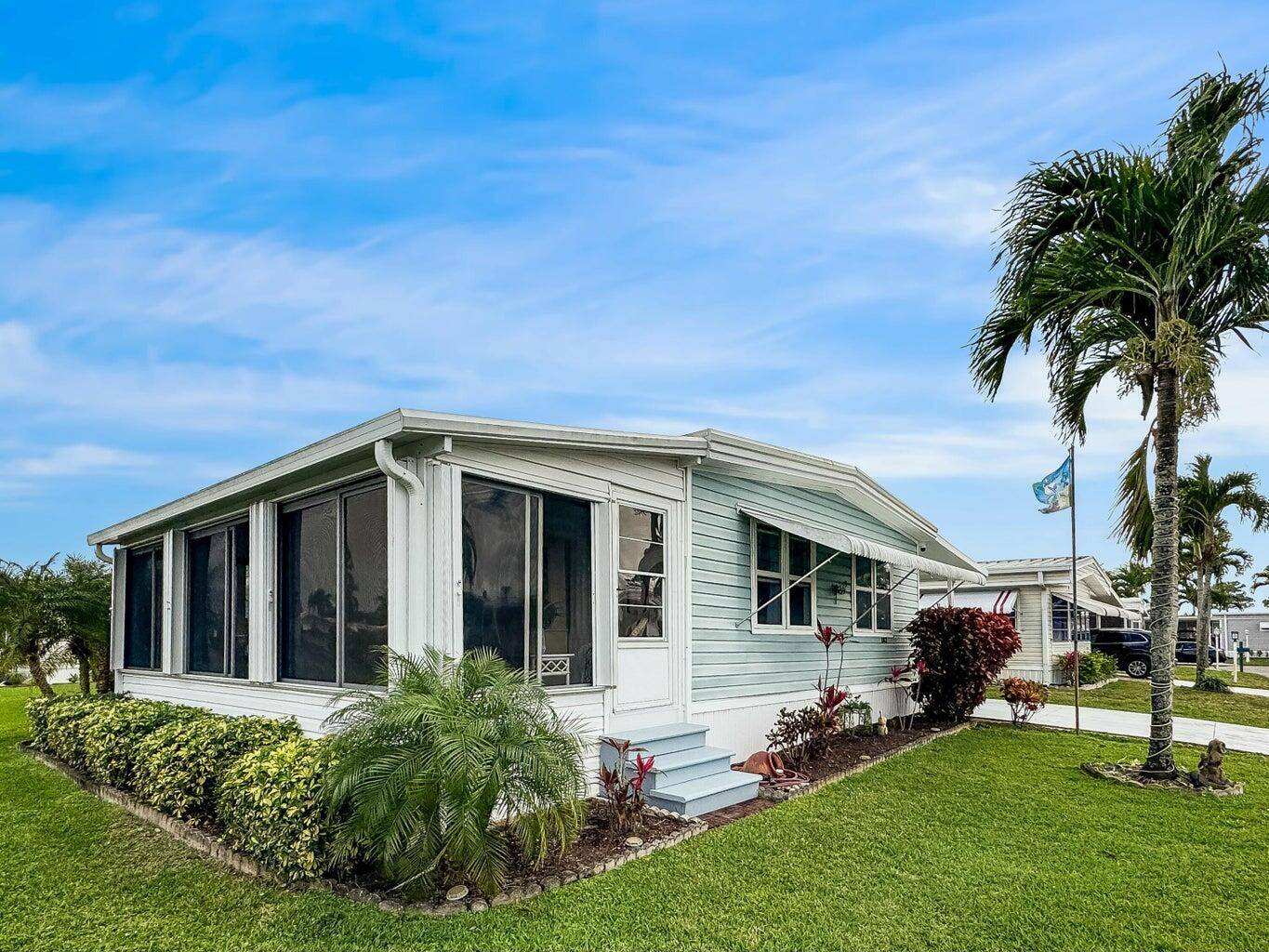 Charming turnkey 2 Bedroom, 2 Bathroom Mobile Home in Jamaica Bay, Boynton Beach, FLThis beautifully remodeled home in the dynamic 55 community of Jamaica Bay offers 2 spacious bedrooms, 2 ...