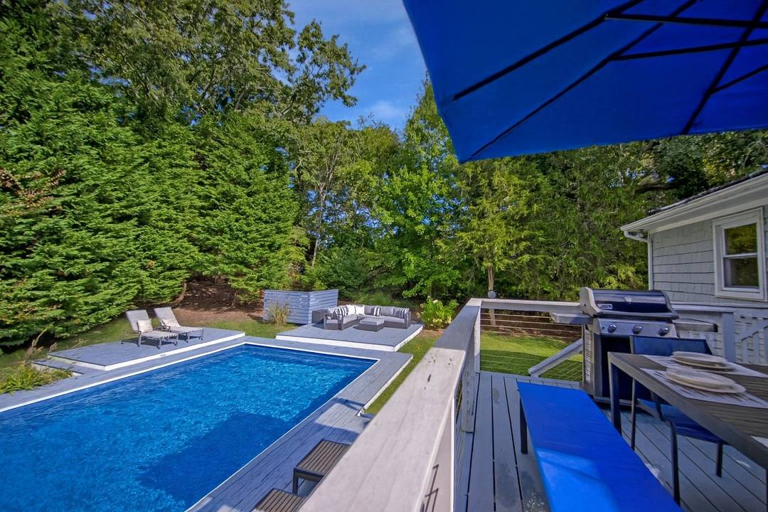 Southampton Beach House| Close Proximity to Beaches & Restaurants