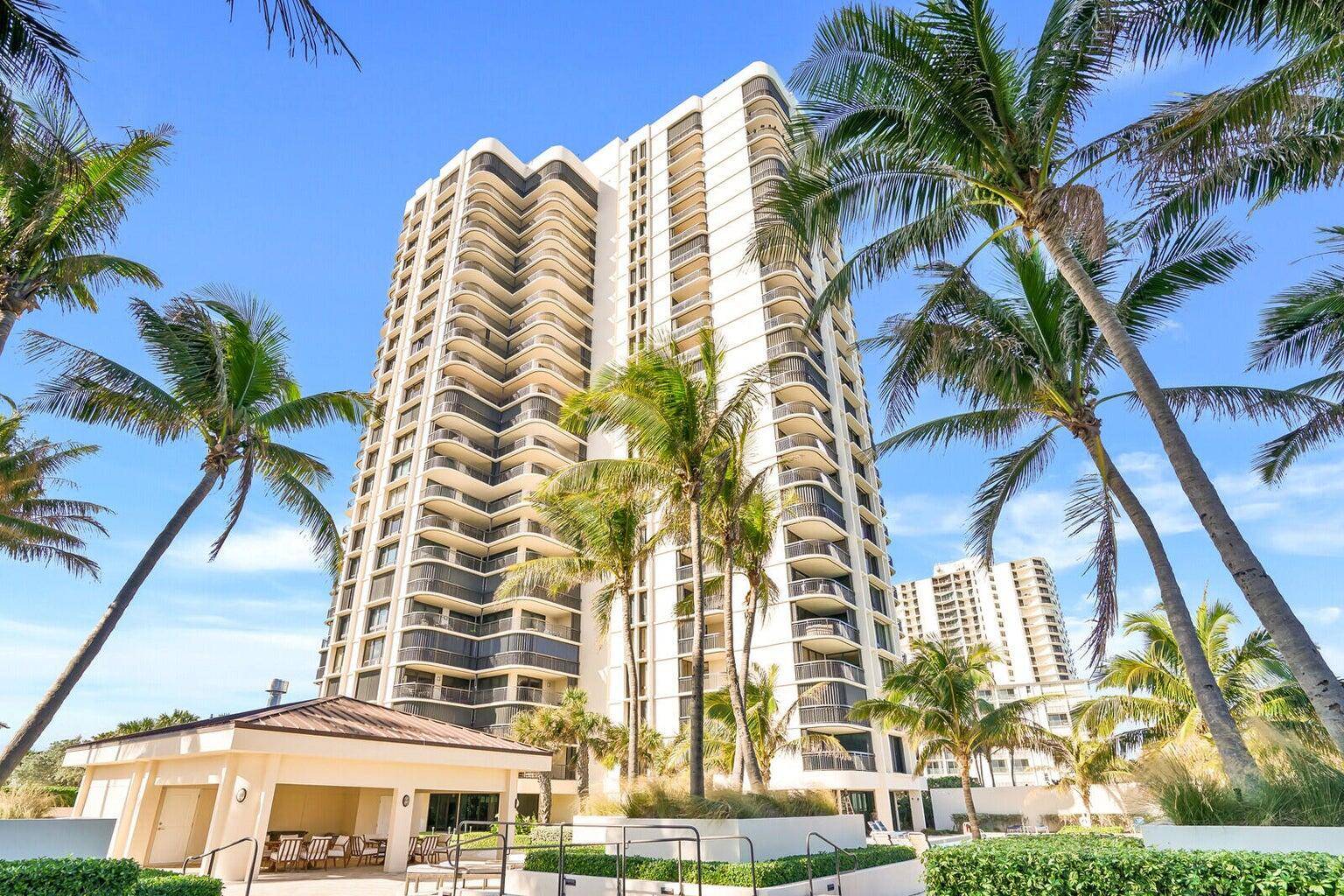 This spectacular corner ''J'' stack condo at Eastpointe II is a luxury resort chic condo available for a seasonal rental on Singer Island.