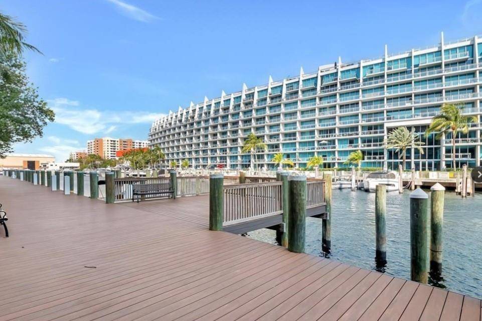 Prime 60 ft Dock Included Exceptional Value Rental !
