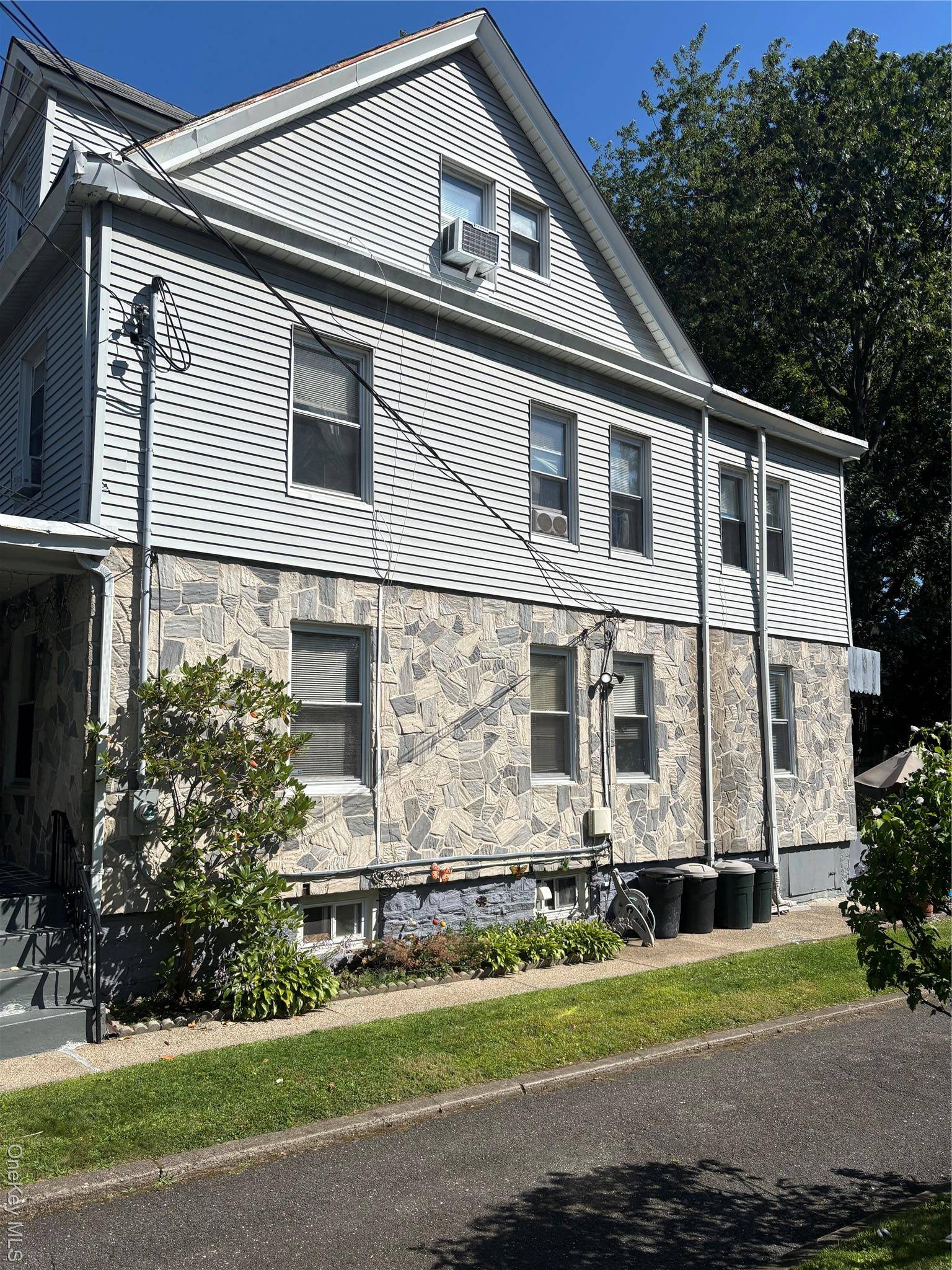Welcome to 34 Millington St, Mount Vernon, NY 10553.