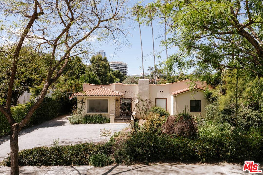 505  N Roxbury Dr 4BR Beverly Hills Post Office | B.H.P.O. La