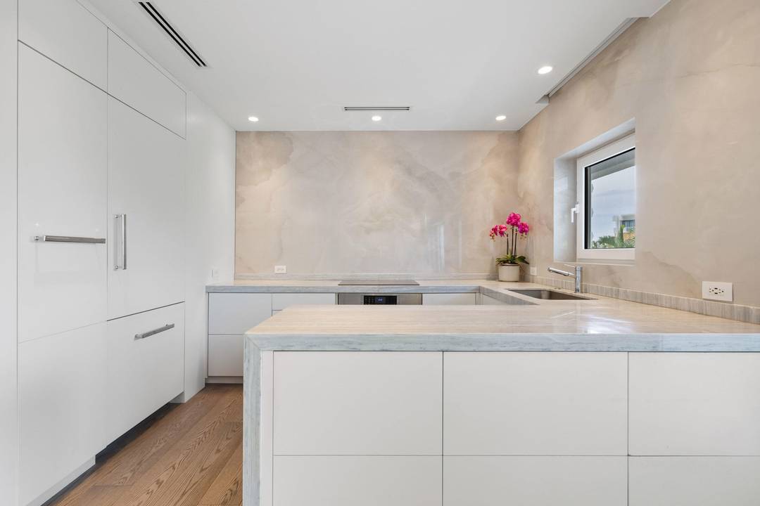 Units 3F and 3G at 300 S Ocean Blvd are being offered together as a single purchase.