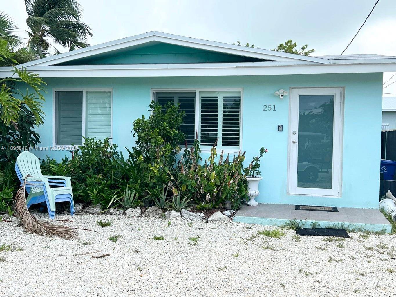 A Piece of Paradise in Key Colony Beach !