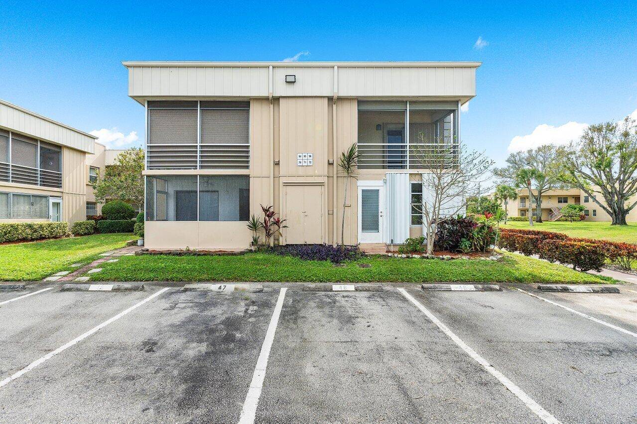 Welcome to Kings Point, a vibrant 55 community !