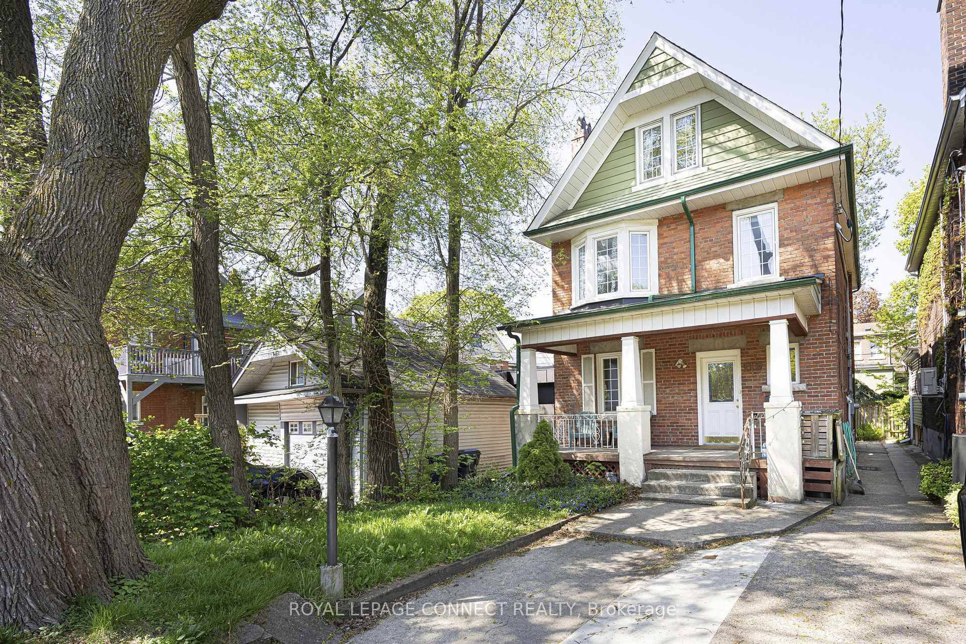 Welcome to 116 Medland Street, a spacious 3 bedroom 2 bathroom apartment spread across the second and third floors of a charming detached home.