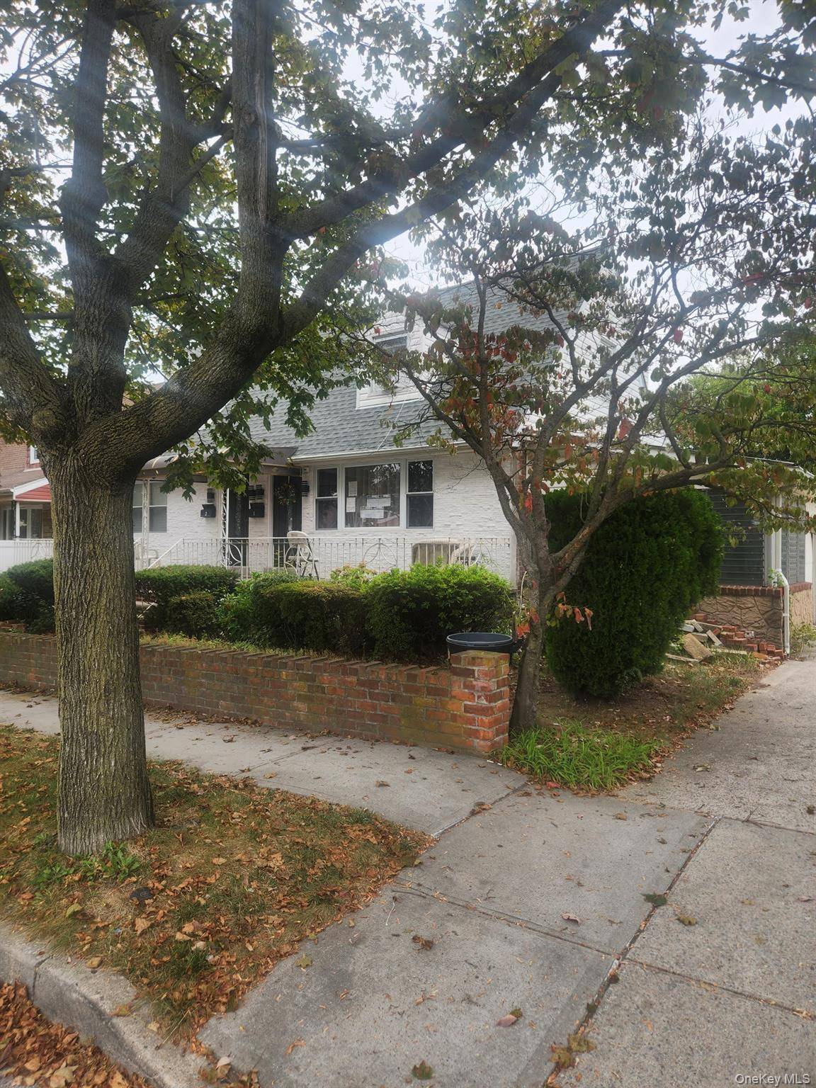 BRICK HOME CUSTOM DESIGN IN MOST DESIRED WAKEFIELD AREA.