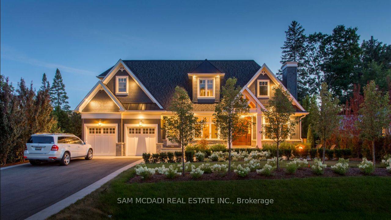 Stunning Impressive Custom Built Home In South East Oakville, Boasting Almost 6000 Sq Ft Of Exceptional Living Space.