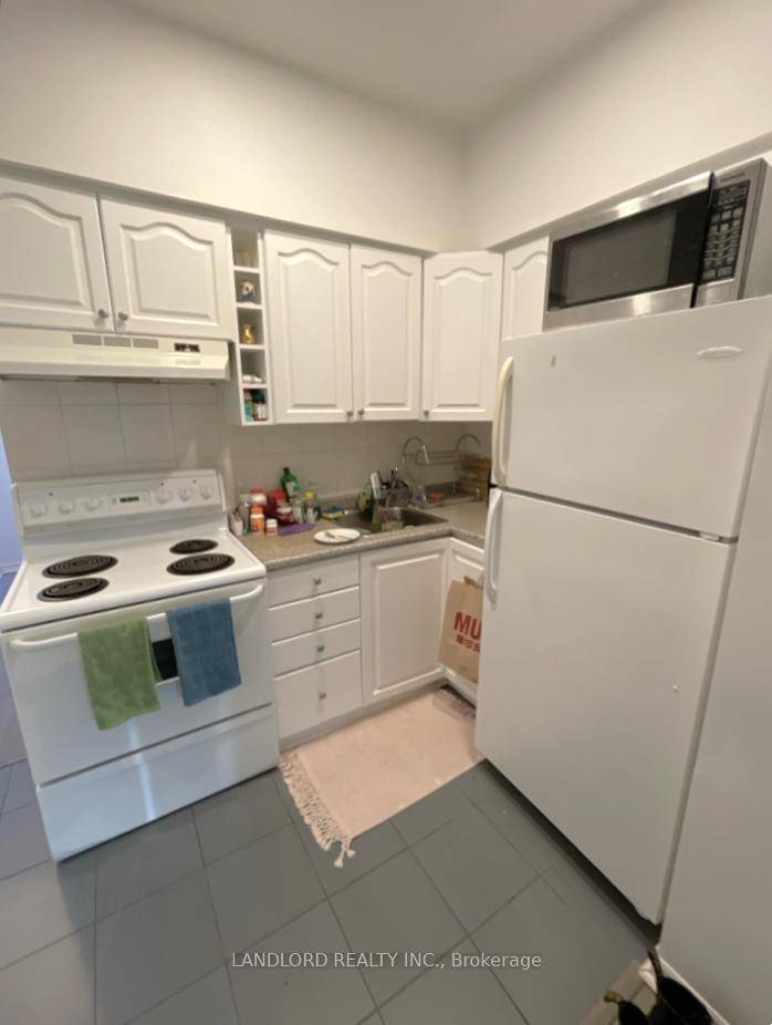 Experience The Best Of City Living In This Professionally Managed 2 Bed, 1 Bath Main Floor Suite In The Heart Of Vibrant Kensington Chinatown Neighborhood.