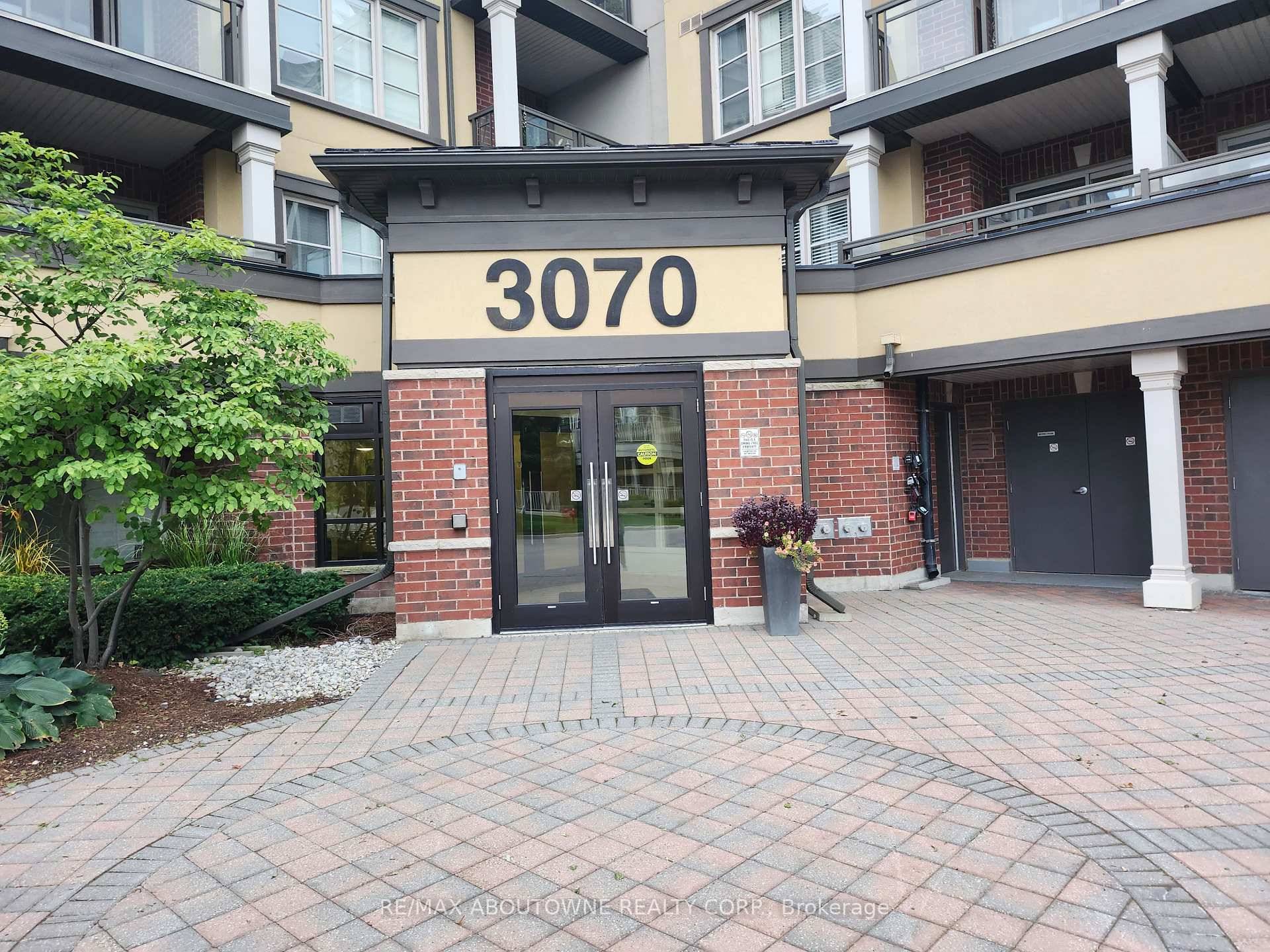 Bright spacious 2 bedroom and 2 full bathroom condo located at Cornerstone in Alton Village.