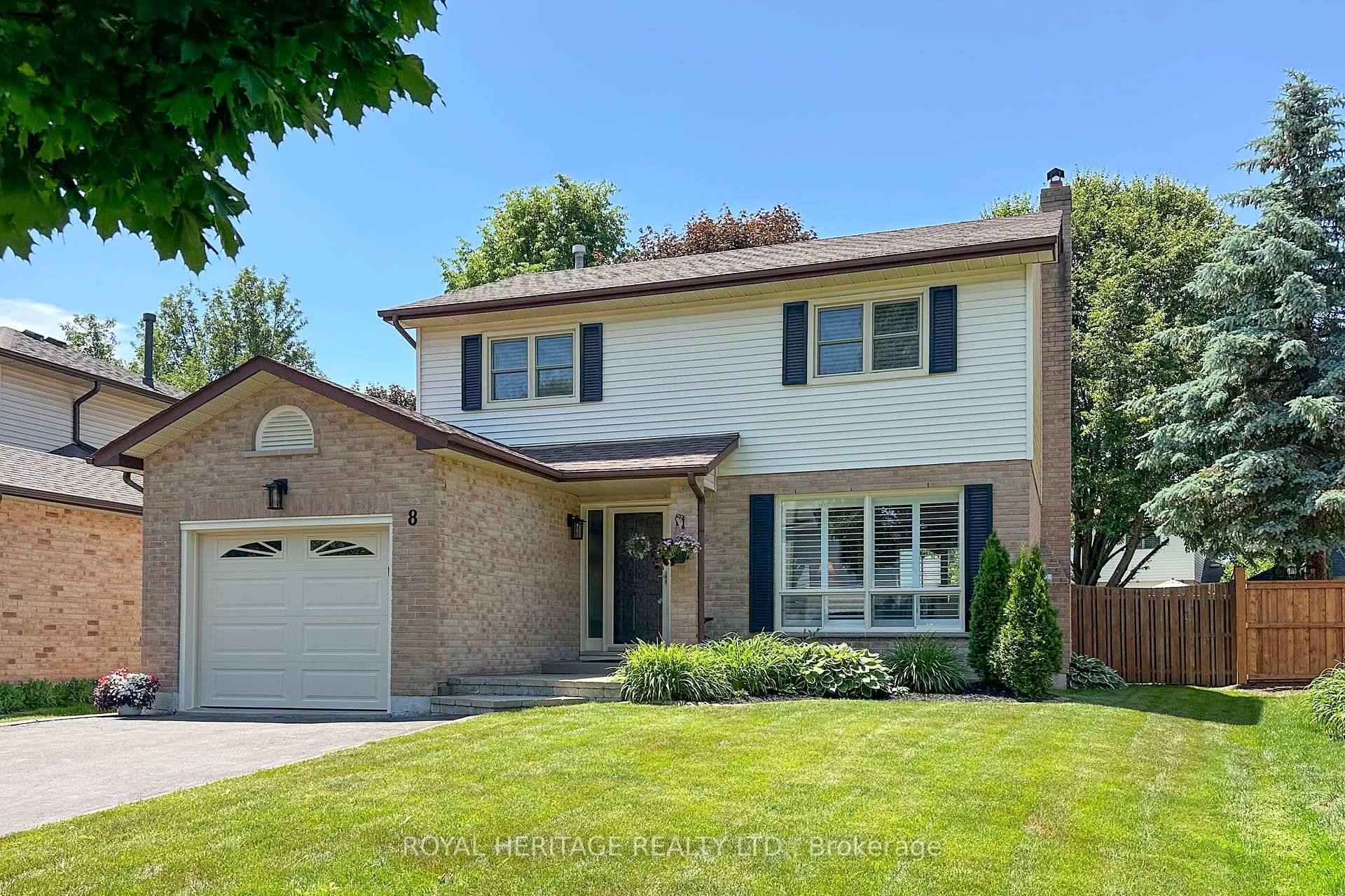 Your Search Is Over ! ! This Beautiful, Fully Detached, 3 Br Home Is Located On A Quiet Court, In A Desirable Area Of Courtice With Easy Access For Commuting, ...