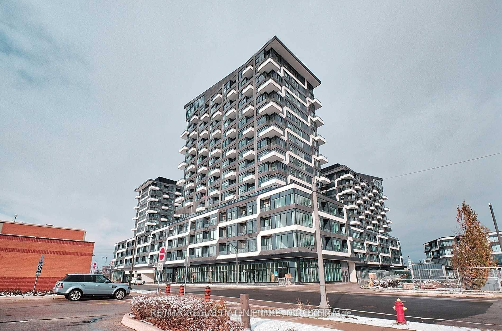 Step into this couple of years old, sun filled 2 bedroom, 2 bathroom unit in the heart of Oakvilles Uptown Core, where modern luxury meets everyday convenience.