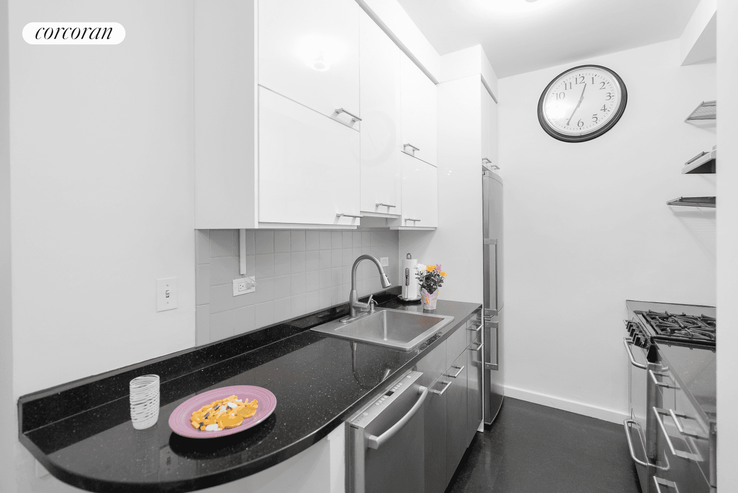 Beautifully Renovated, Move in Ready 1BR in Gramercy Park !