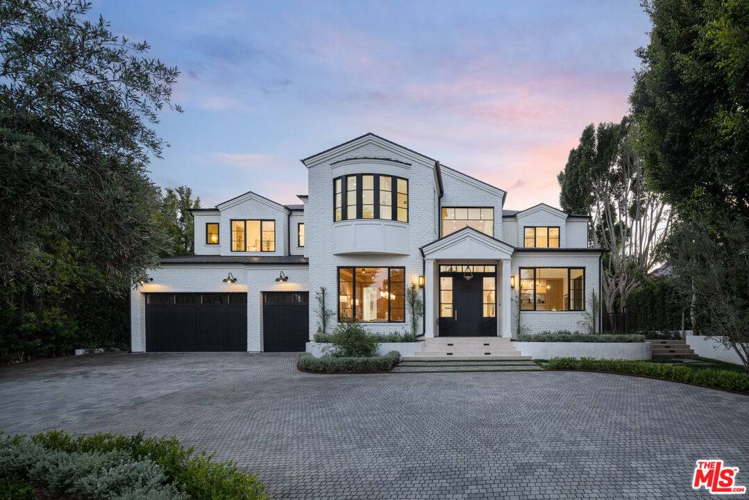 415 N Cliffwood Ave 7BR Brentwood La