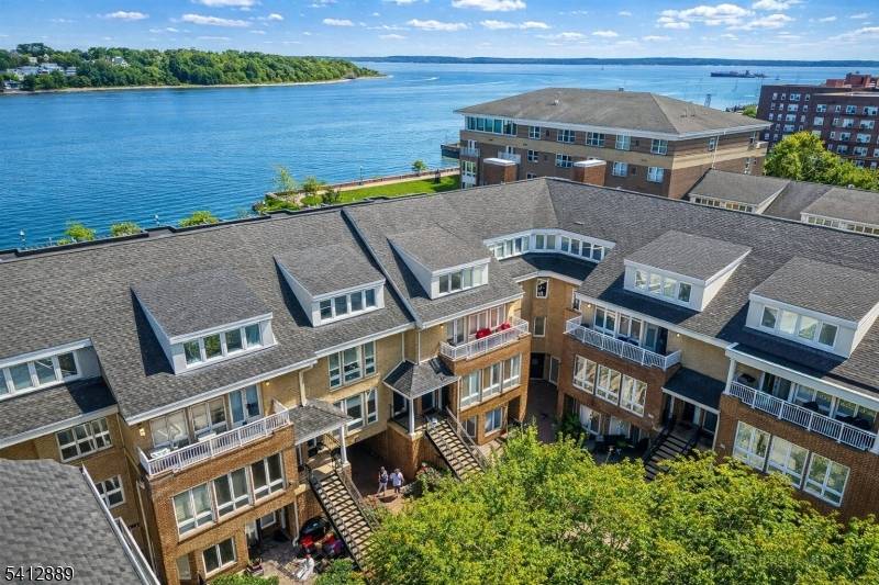 Welcome Home to the BayView on the beautiful Perth Amboy Waterfront !