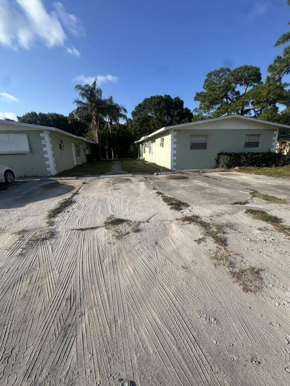 Don't miss the opportunity to acquire this rare fourplex in a very quiet and desirable neighborhood close to Virginia Ave, off of S US hwy1.
