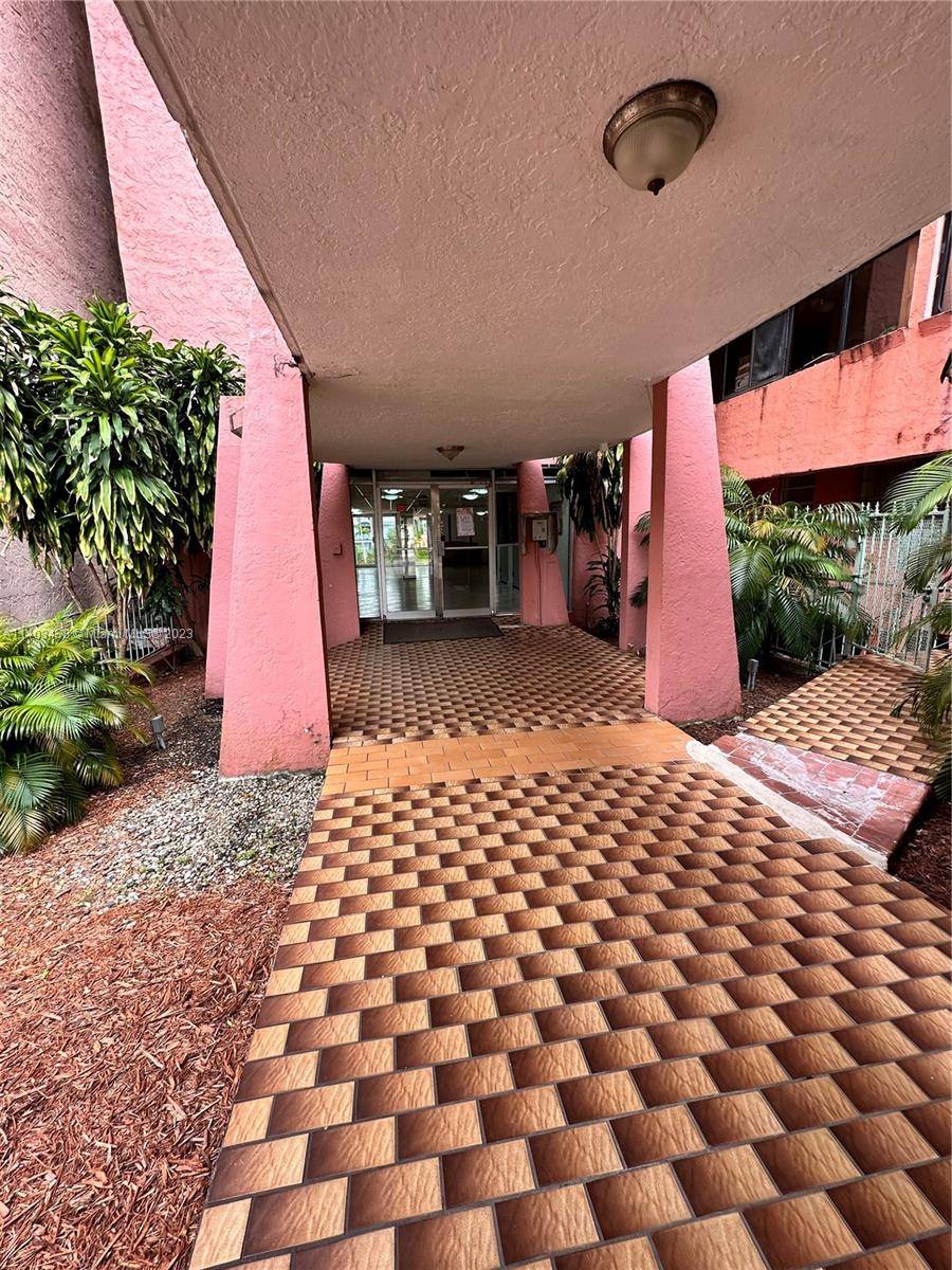 Available large unit, 2 bedrooms, 2 bathrooms.